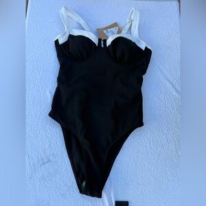 Berlook Chic Black and White Women's One Piece Swimsuit S B01